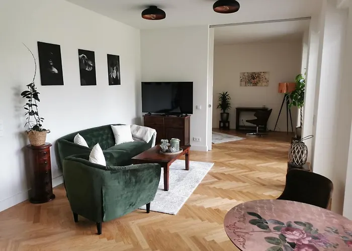 exklusives Studioapartment - in traumhafter Lage direkt am Halensee